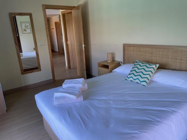 Casita Independiente Y Tres Apartamentos Con Piscina Ladeira Playa Baiona Ngoại thất bức ảnh